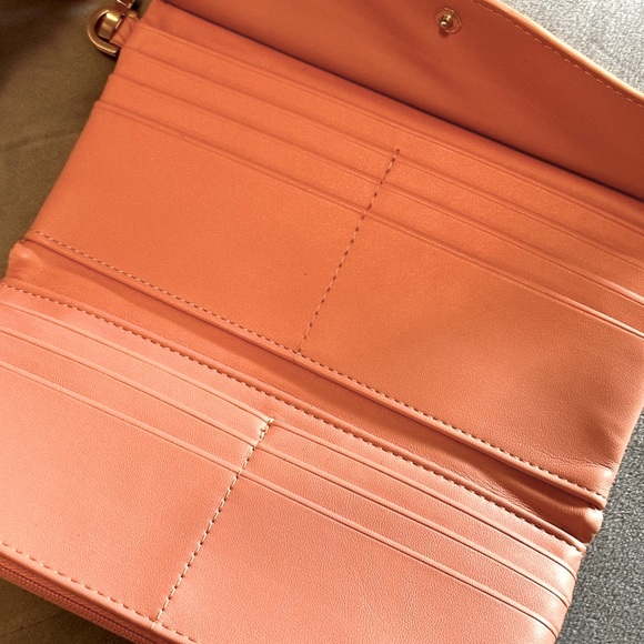 Wristlet Wallet in brand new condition, zipper and plenty of credit card slots. - Picture 3 of 3